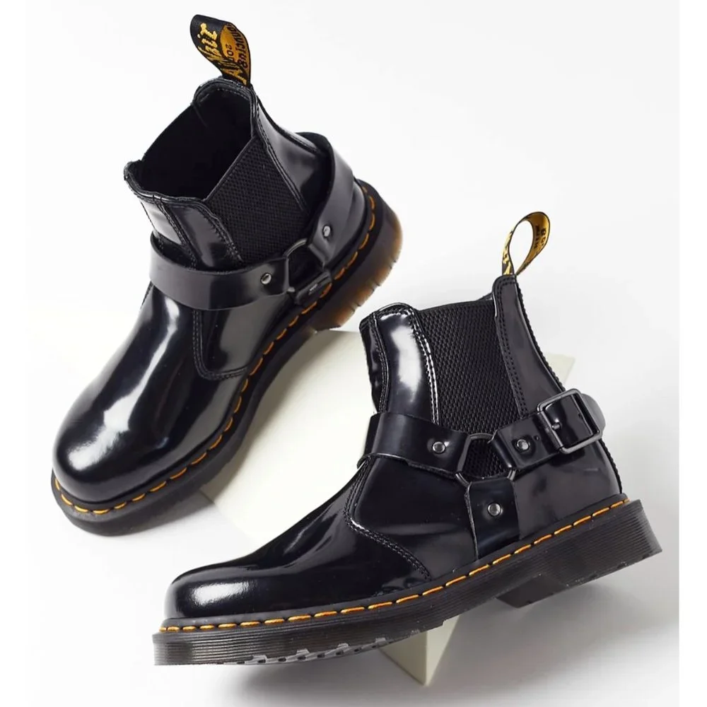 Dr. Martens Wincox Polished Smooth Leather Harness Buckle Black Chelsea Boots - Picture 7 of 16